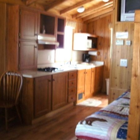 Bend-Sunriver Camping Resort Studio Cabin 6 Luaran gambar